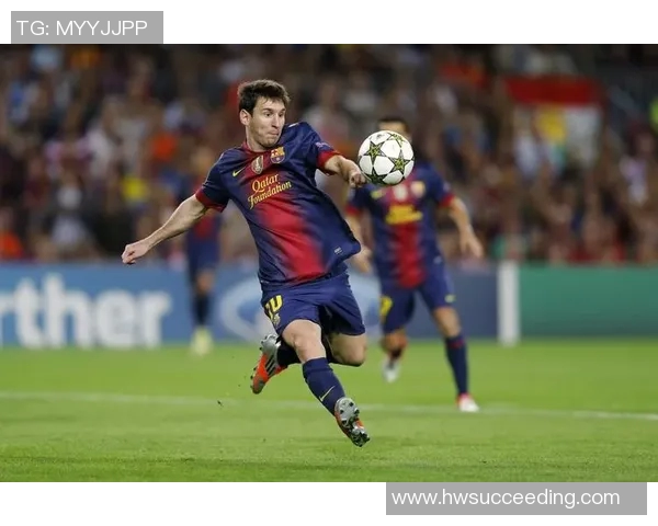 足球明星燃剪:展现激情与决心的赛场剪影,球场之外的独特风采 足球明星燃剪:展现激情与决心的赛场剪影,球场之外的独特风采