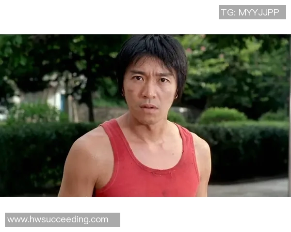 星爷少林足球经典造型再现 头发绑起尽显武侠风情 星爷少林足球经典造型再现 头发绑起尽显武侠风情