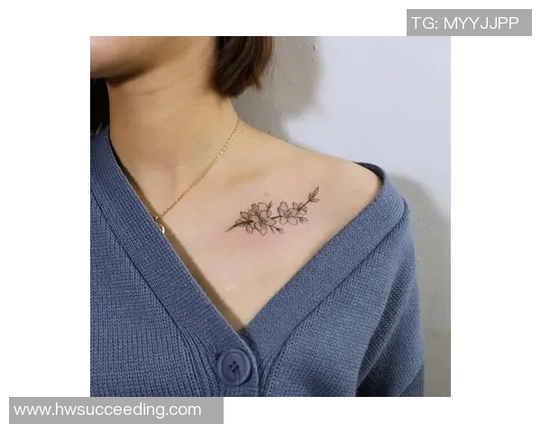 足球巨星背部纹身图案背后故事与个性展现魅力解析 足球巨星背部纹身图案背后故事与个性展现魅力解析